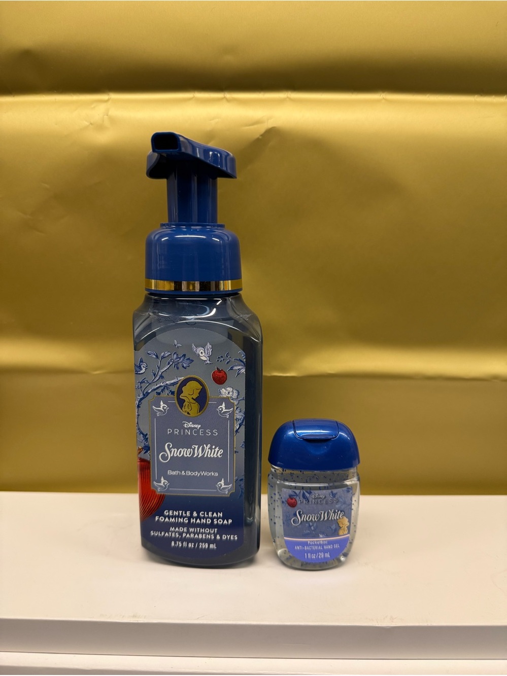 Bath and Body Works princess Snow White bundle of hand soap and pocketbac